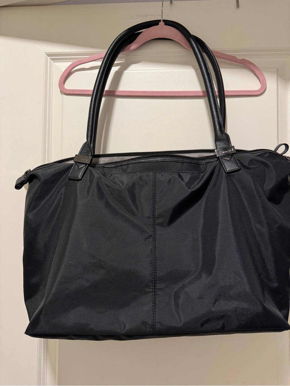 Samsonite Classic Black Women's Tote Bag with Dual leather Handles